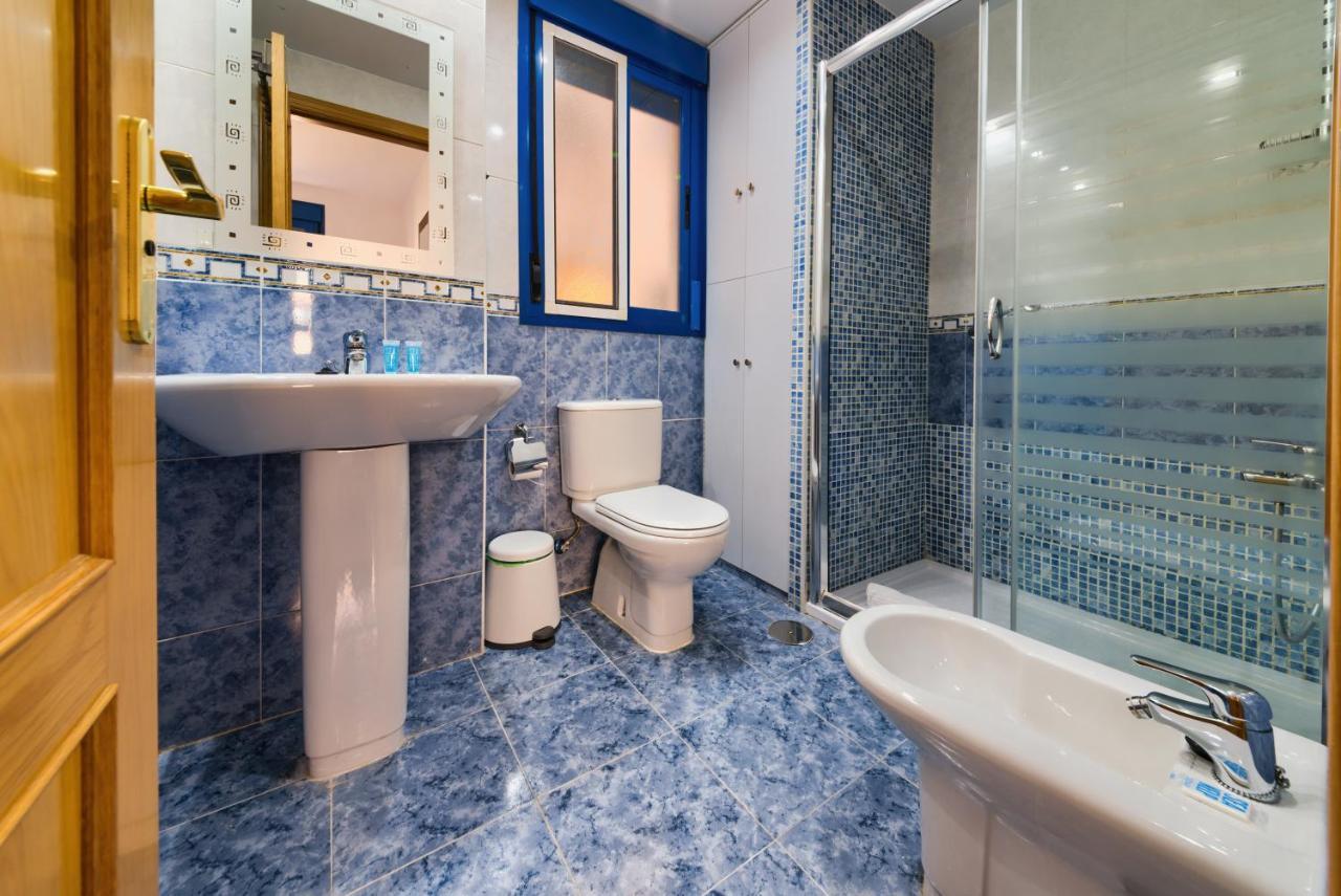 Apartment Holidays2malaga Ayala 450 Mts From & Terrace